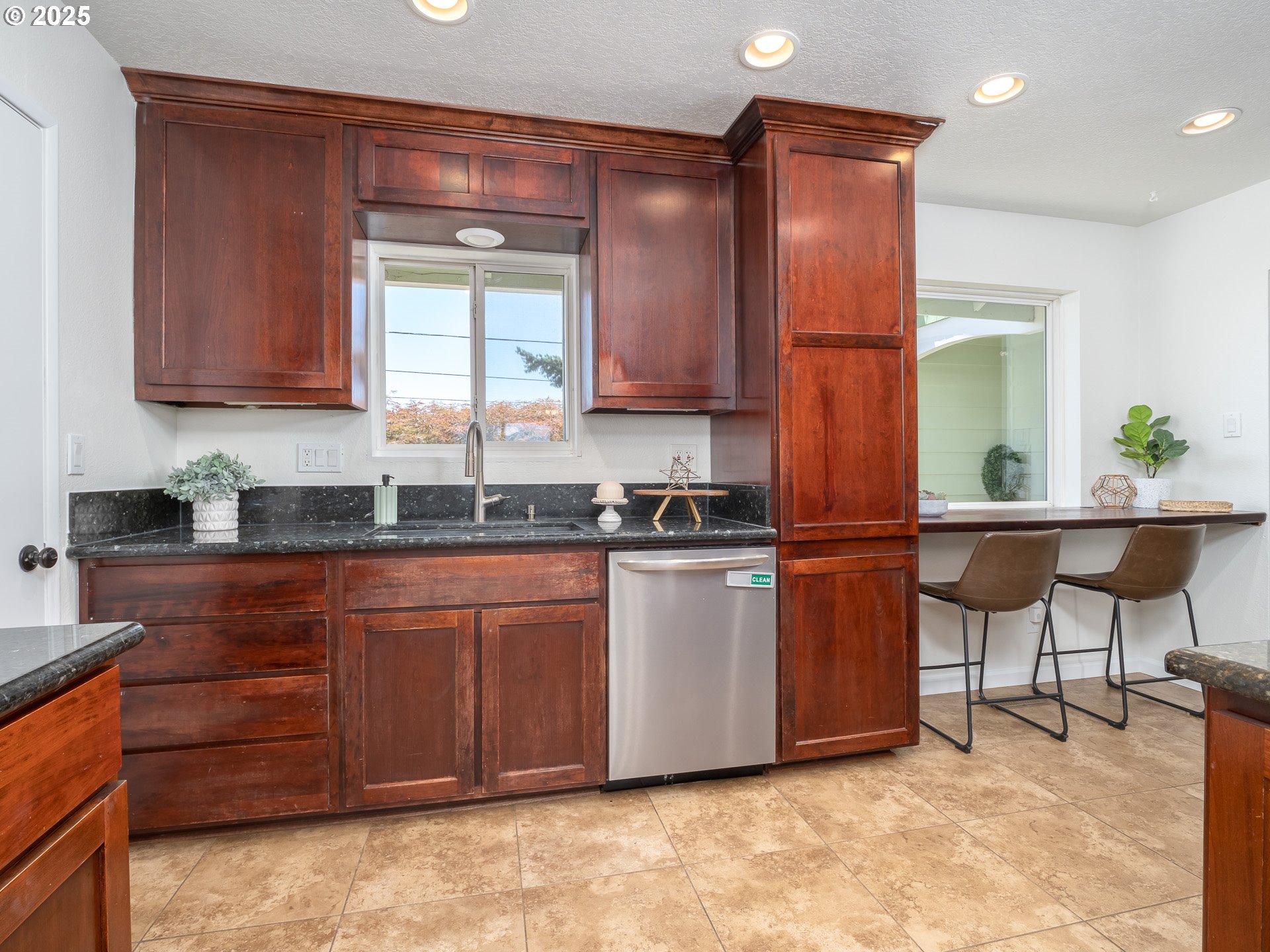 7845 Southwest Frobase Road Tualatin, OR 97062 - Photo 13 of 48 Gallery Image 13