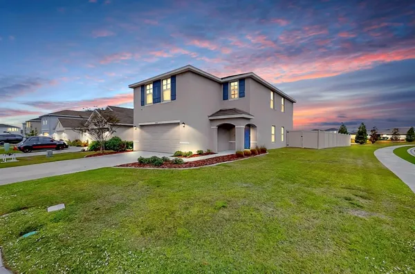 $2,650 | 10104 Charlotte Dr., Parrish, FL 34219