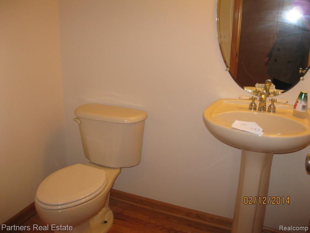 7326 Mack Road Howell, MI 48855 - Photo 9 of 20 Half Bath.jpg
