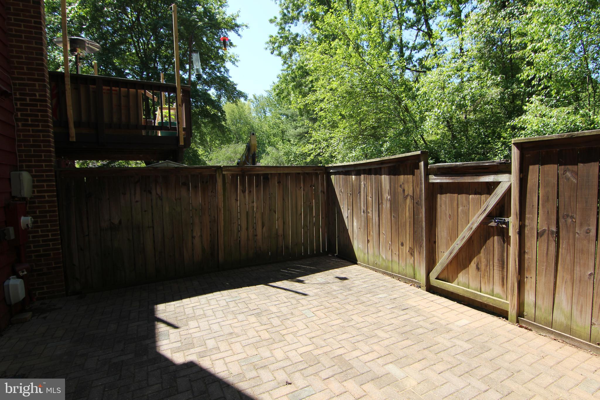 11505 Buttonwood Court Reston, VA 20191 - Photo 19 of 20 Full patio