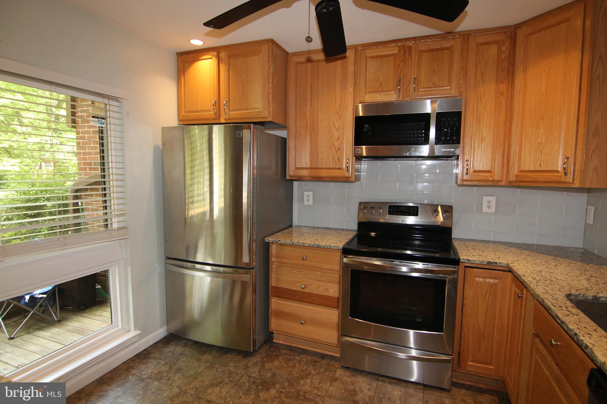 11505 Buttonwood Court Reston, VA 20191 - Photo 6 of 20 Granite Cpunters