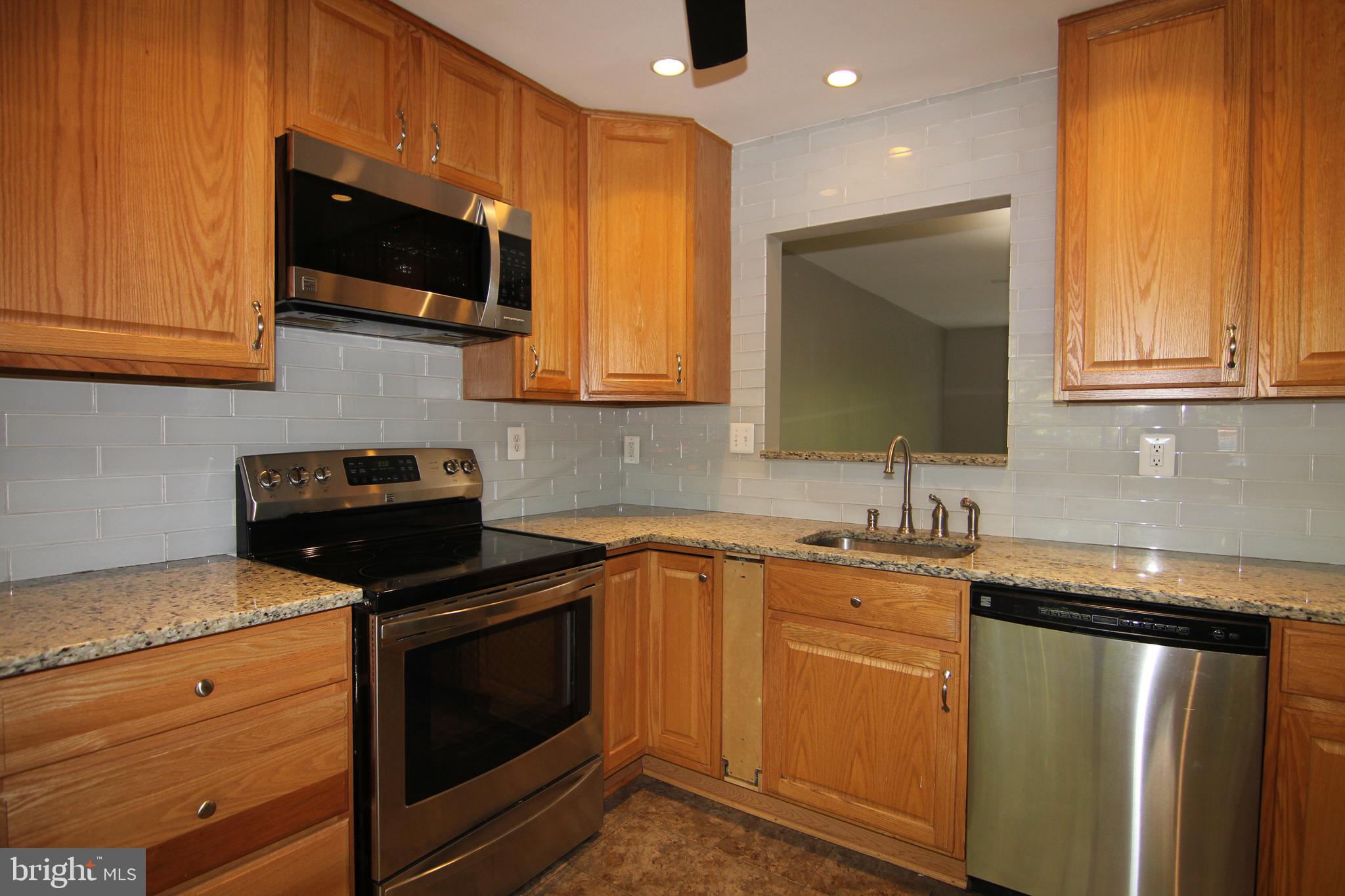 11505 Buttonwood Court Reston, VA 20191 - Photo 7 of 20 Gallery Image 7