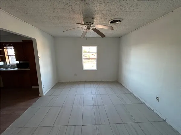 $109,000 | 516 Stinson Street, Freer, TX 78357