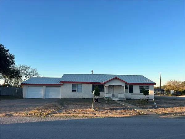 $109,000 | 516 Stinson Street, Freer, TX 78357