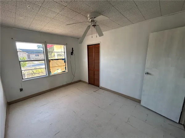 $109,000 | 516 Stinson Street, Freer, TX 78357