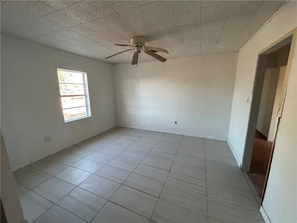 $109,000 | 516 Stinson Street, Freer, TX 78357