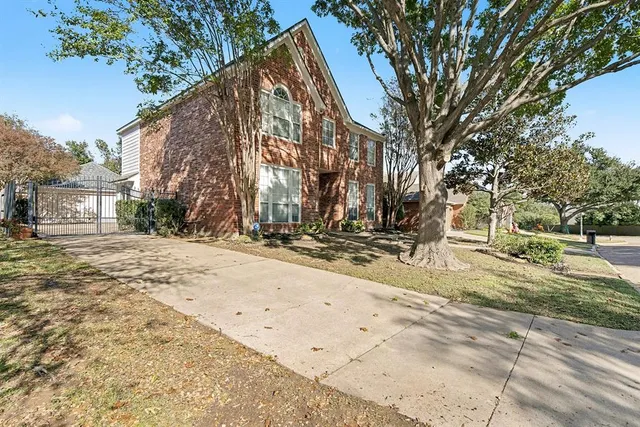 $370,000 | 6908 Mesa Drive, Fort Worth, TX 76132