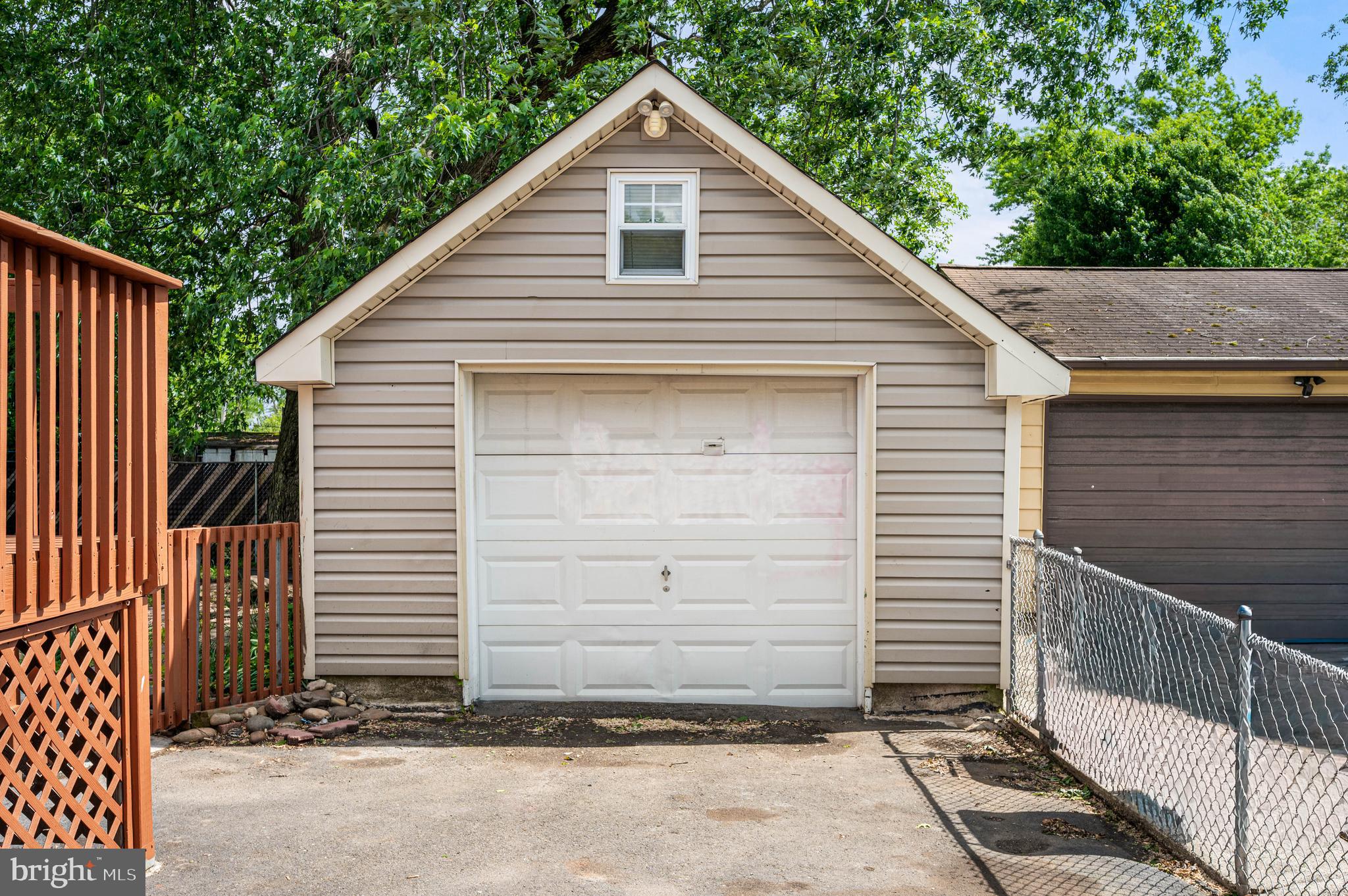 610 Princess Avenue Croydon, PA 19021 - Photo 30 of 33