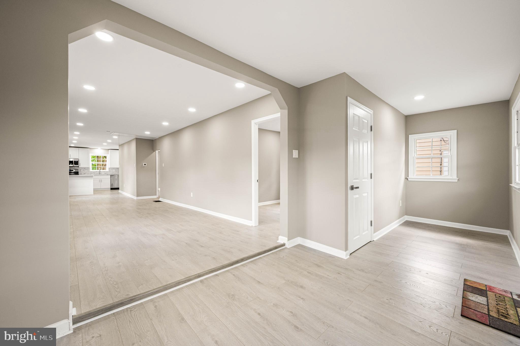 610 Princess Avenue Croydon, PA 19021 - Photo 3 of 33