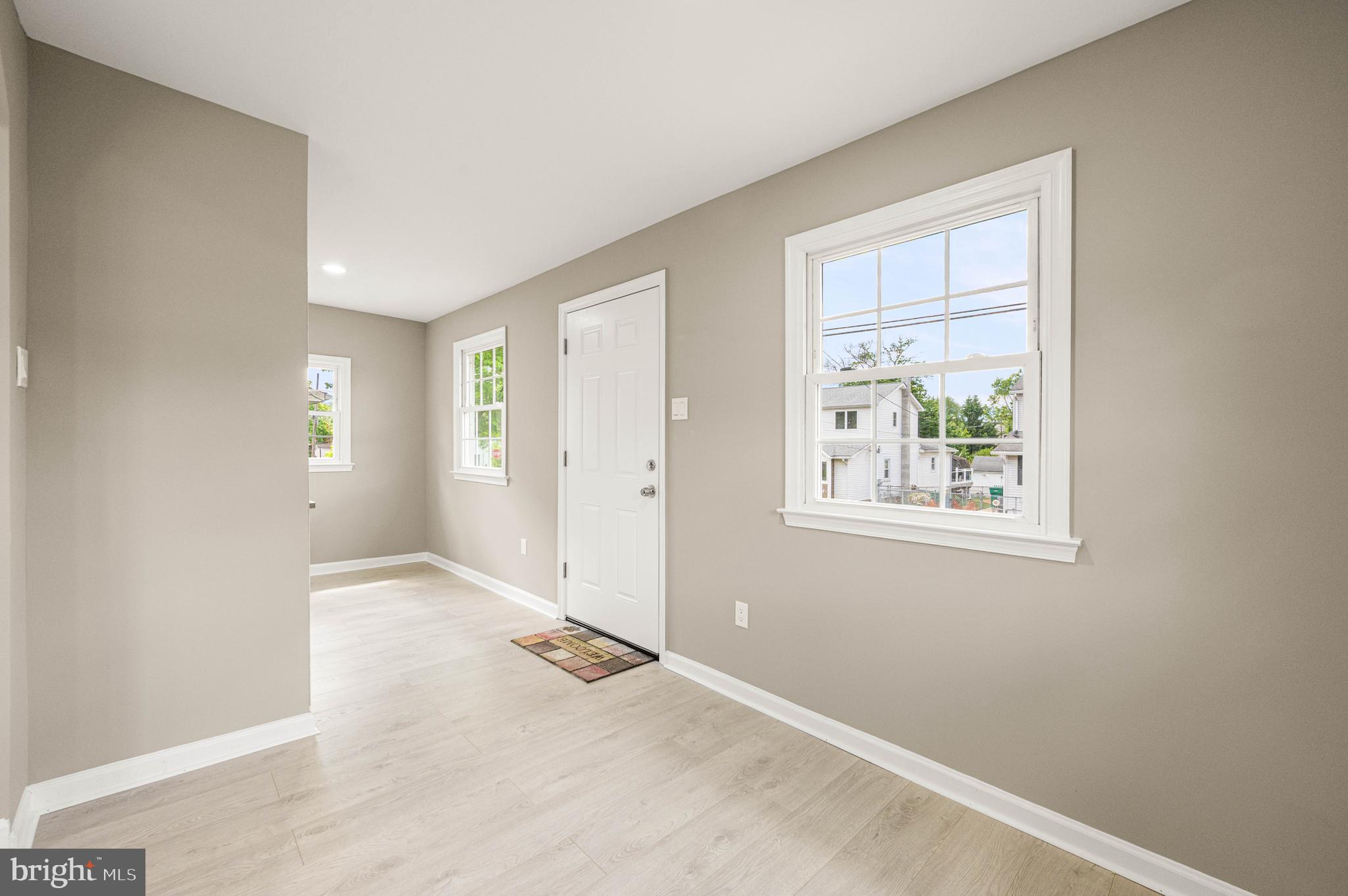 610 Princess Avenue Croydon, PA 19021 - Photo 4 of 33