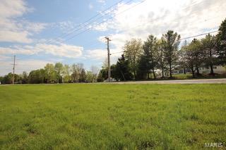 570 White Road Chesterfield, MO 63017 - Photo 3 of 4