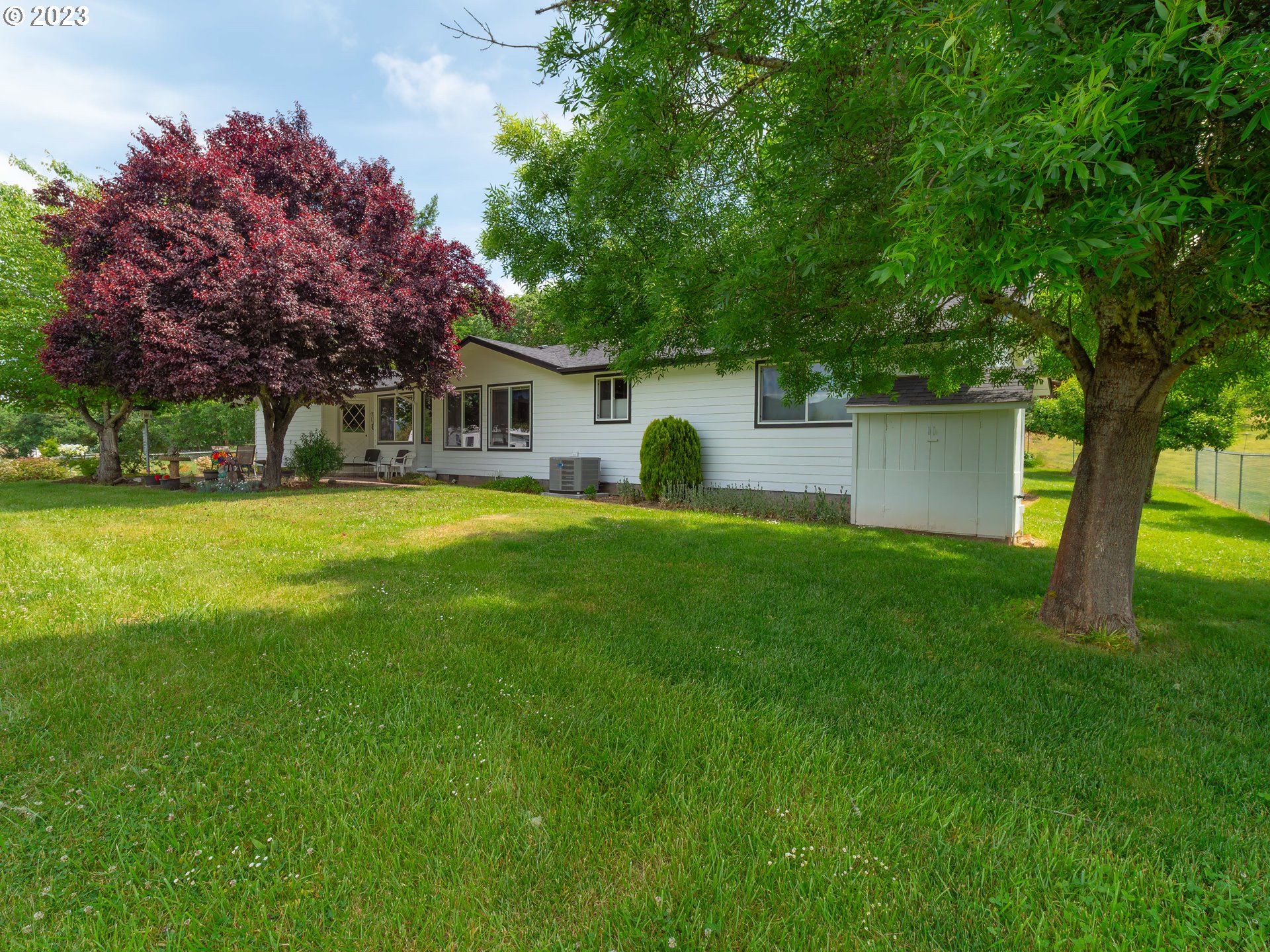 3640 Colonial Road Roseburg, OR 97471 - Photo 6 of 45 Gallery Image 6