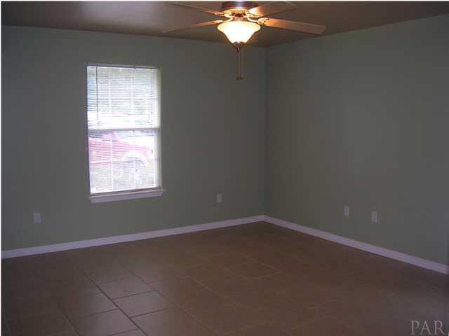 5592 Dupree Road Milton, FL 32570 - Photo 8 of 13 Gallery Image 8
