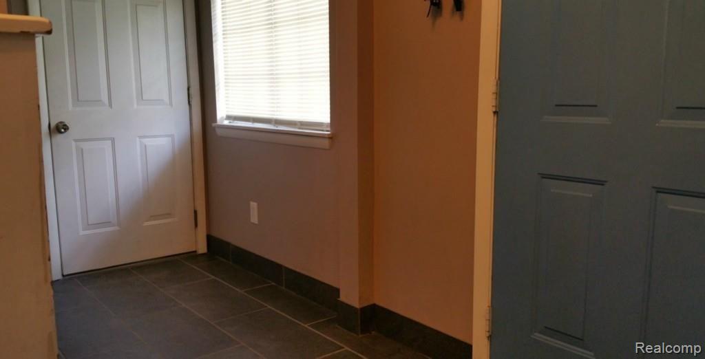3890 Cone Avenue Rochester, MI 48309 - Photo 18 of 36