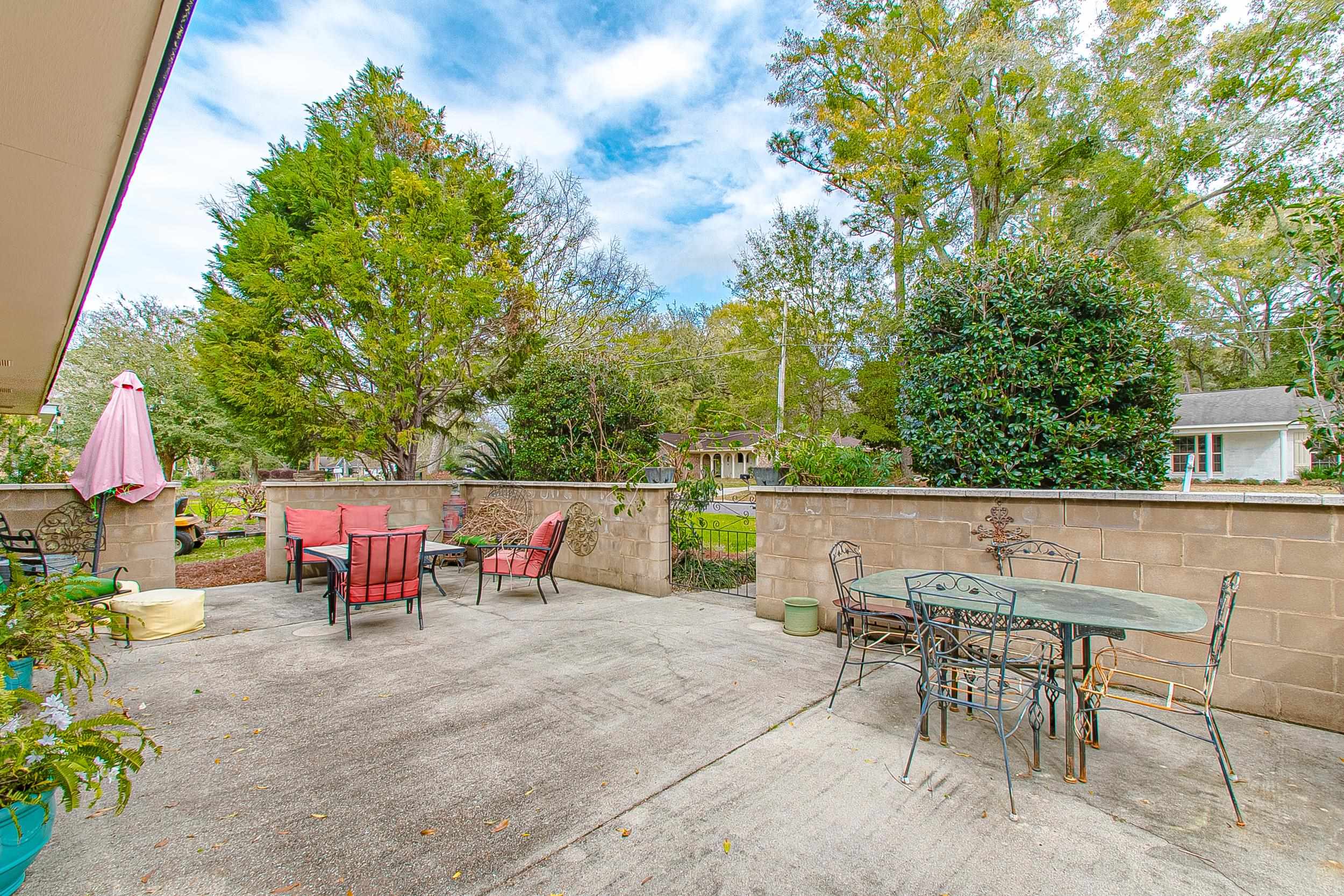 111 Spring Drive Fairhope, AL 36532 - Photo 8 of 50