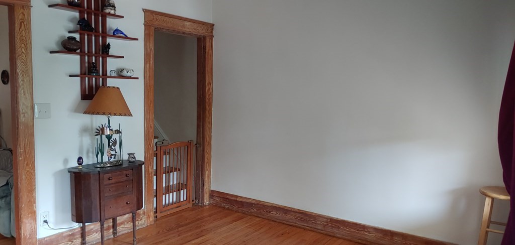 24-26 Beaconsfield Road Worcester, MA 01602 - Photo 3 of 21
