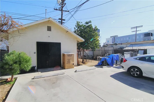 $1,999,900 | 1108 North Kenmore Avenue, Los Angeles, CA 90029