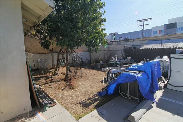 $1,999,900 | 1108 North Kenmore Avenue, Los Angeles, CA 90029