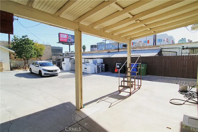 $1,999,900 | 1108 North Kenmore Avenue, Los Angeles, CA 90029