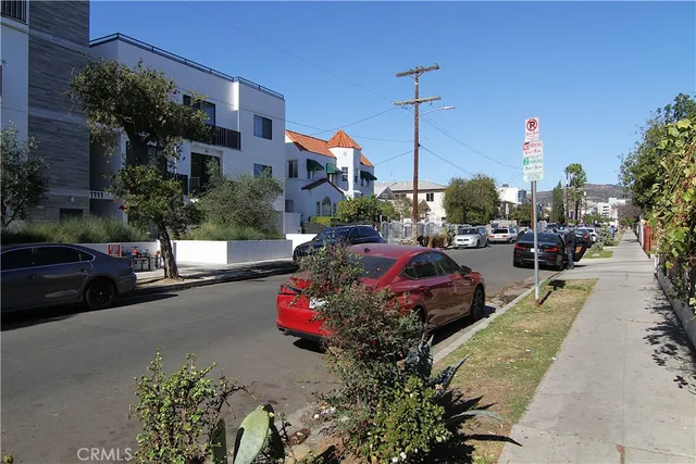 $1,999,900 | 1108 North Kenmore Avenue, Los Angeles, CA 90029