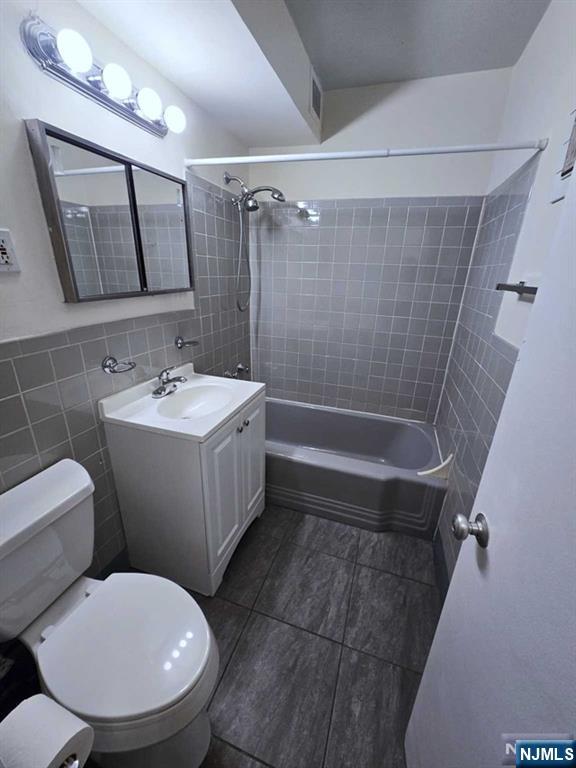 90 Prospect Avenue, Unit 2D Hackensack, NJ 07601 - Photo 12 of 16