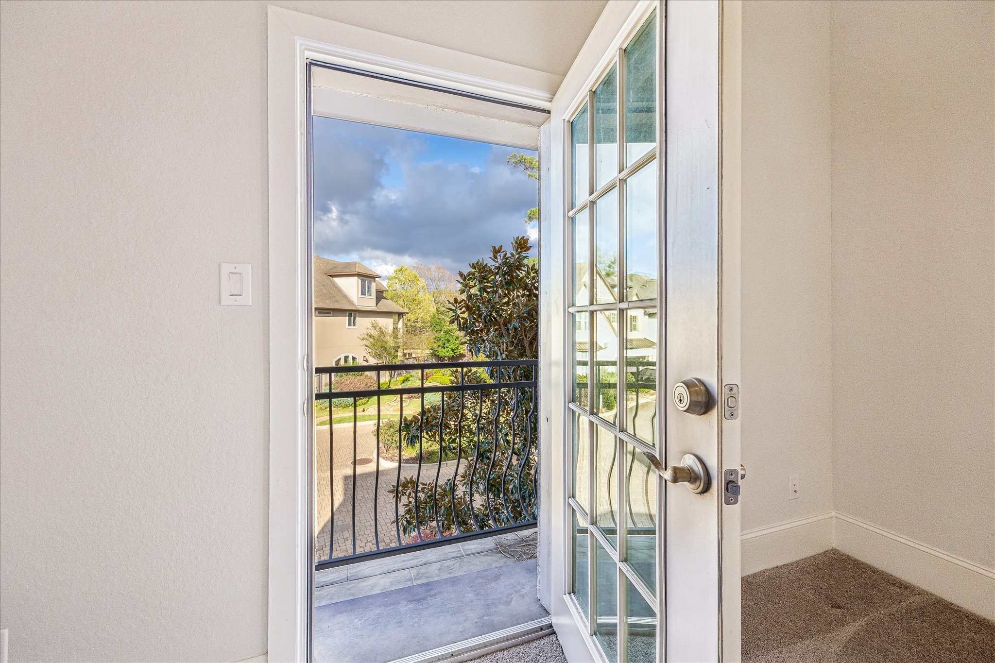1607 Pinot Circle Houston, TX 77055 - Photo 35 of 43