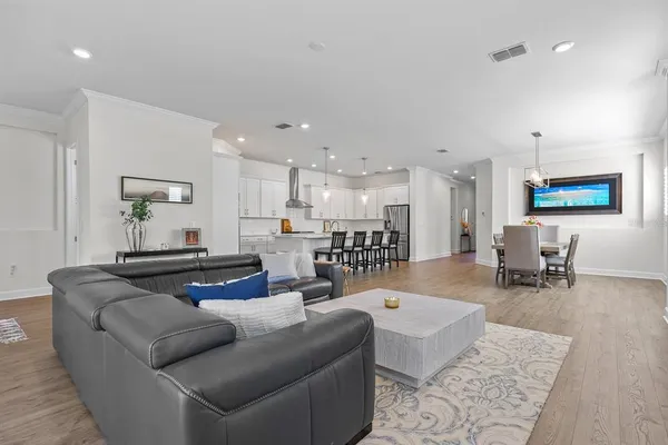 $3,100 | 13930 Natures Reserve Drive, Lithia, FL 33547