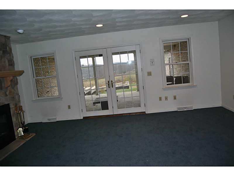 542 Lutz School Road Indiana, PA 15701 - Photo 11 of 23 Living Room.