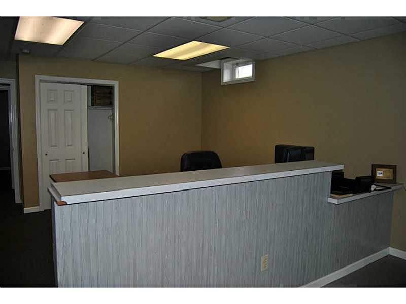 542 Lutz School Road Indiana, PA 15701 - Photo 20 of 23 Executive Office/Suite.