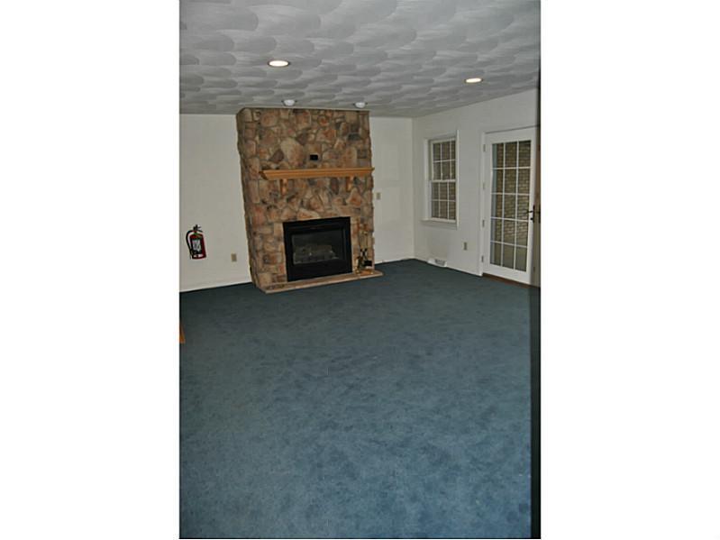 542 Lutz School Road Indiana, PA 15701 - Photo 9 of 23 Living Room.