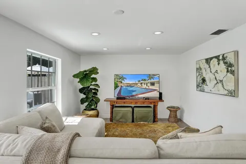 $1,650,000 | 4240 Northeast 28th Avenue, Fort Lauderdale, FL 33308