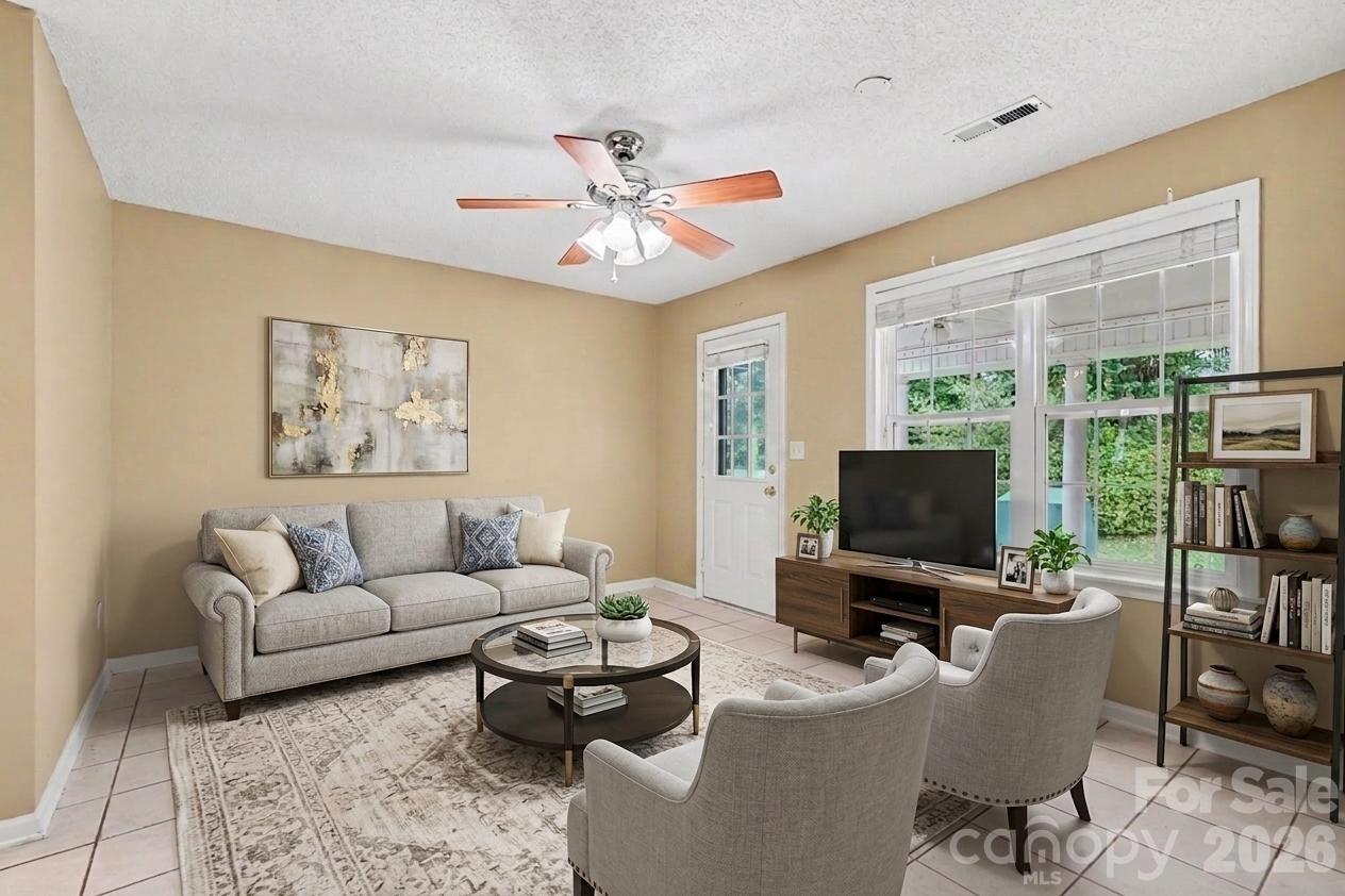 1805 Lillian Lane Fort Mill, SC 29708 - Photo 4 of 27