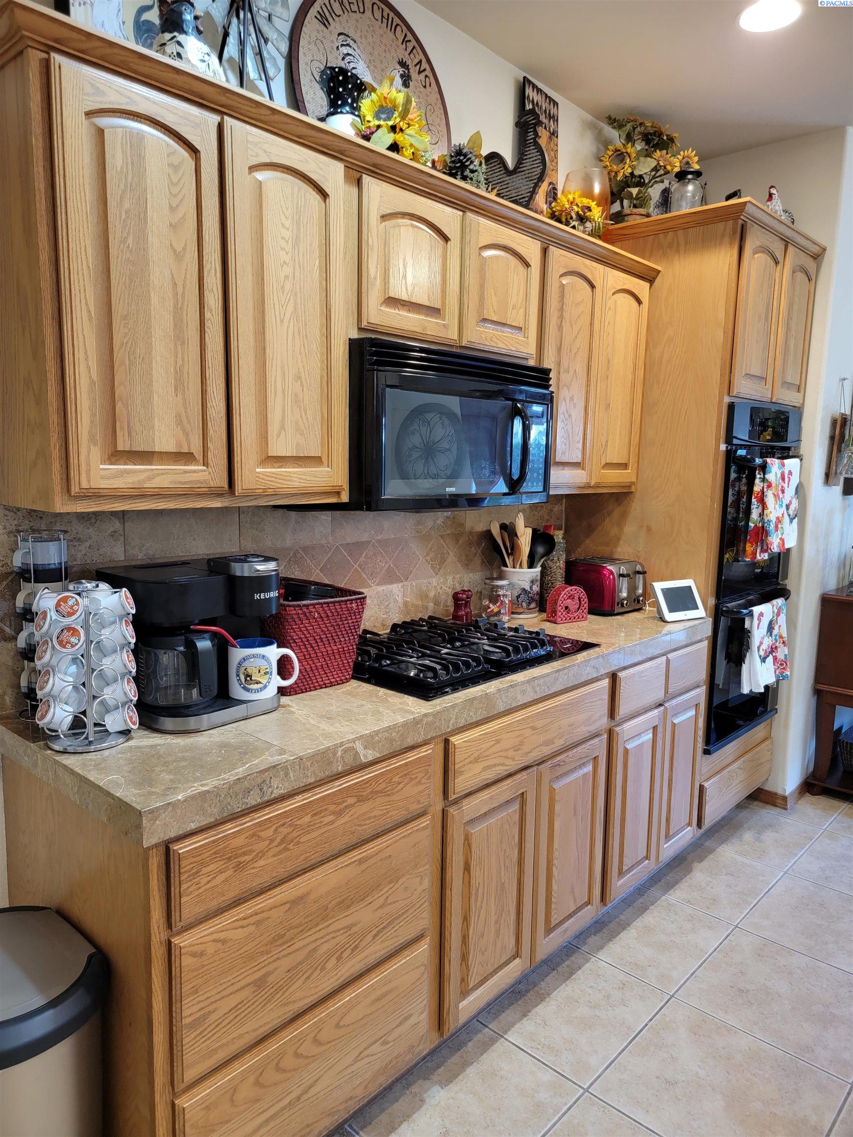 161 Keene Road Richland, WA 99352 - Photo 11 of 43 Gallery Image 11