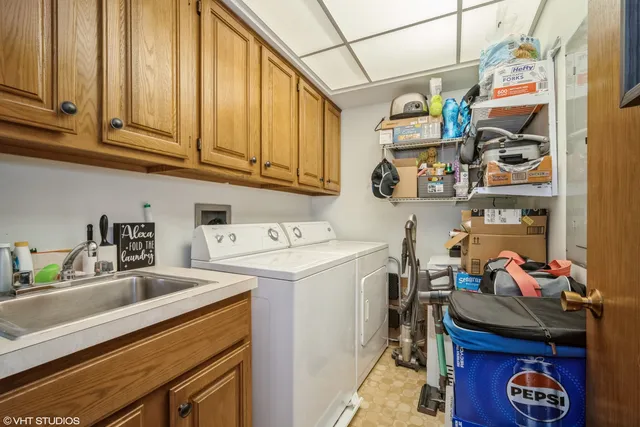 $319,300 | 1380 Oakwood Avenue, Unit 306, Des Plaines, IL 60016