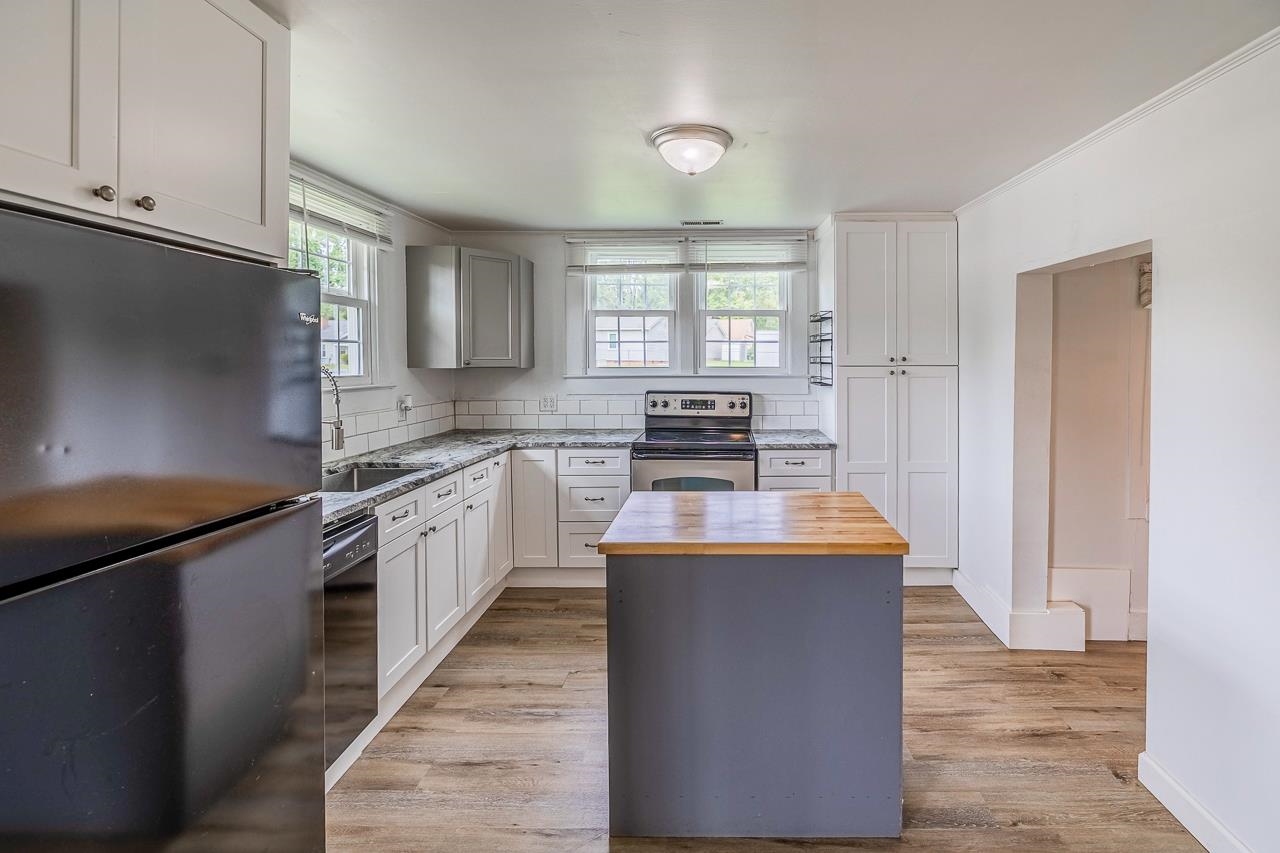 306 Poplar Drive Greer, SC 29651 - Photo 7 of 31