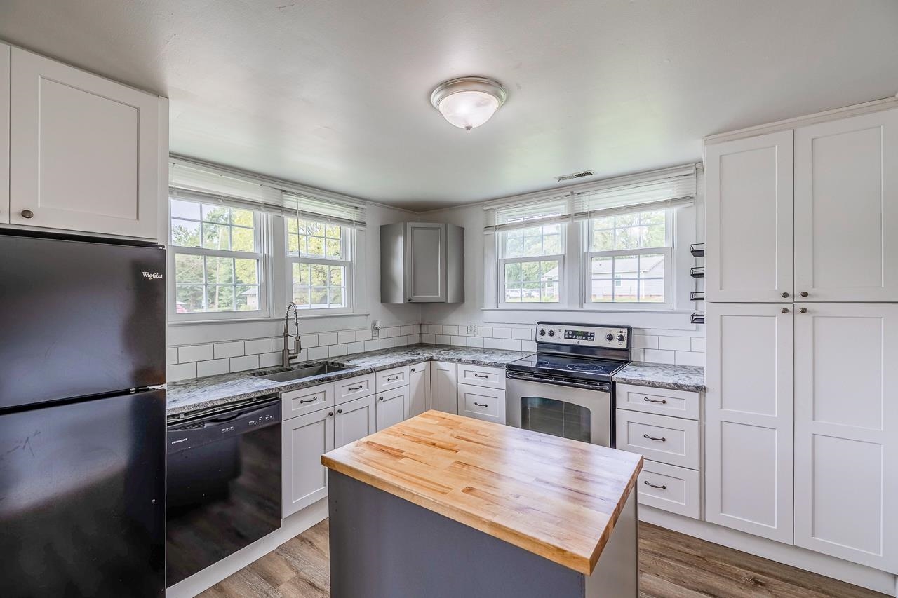 306 Poplar Drive Greer, SC 29651 - Photo 8 of 31