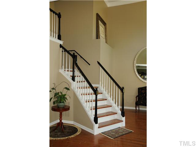 829 Bromley Way Raleigh, NC 27615 - Photo 2 of 10