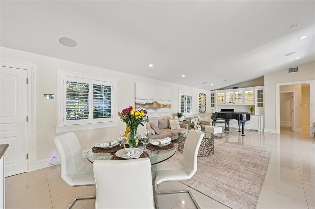 1121 Morningside Place Sarasota, FL 34236 - Photo 15 of 76