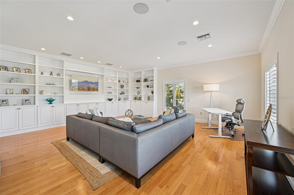 1121 Morningside Place Sarasota, FL 34236 - Photo 44 of 76