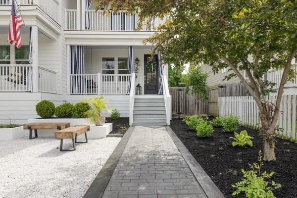 $4,400 | 1924 14th Avenue North, Unit A, Nashville, TN 37208