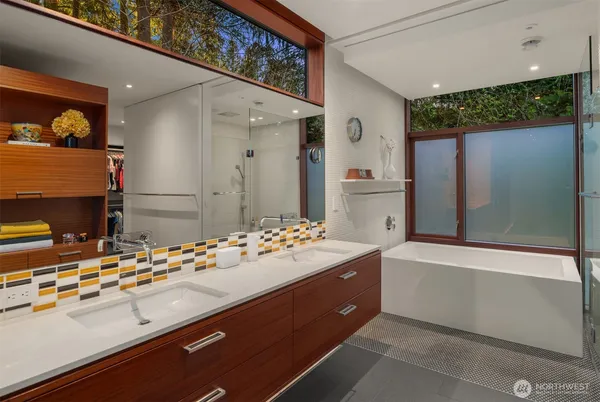 $7,500,000 | 4445 140th Avenue Northeast, Bellevue, WA 98005