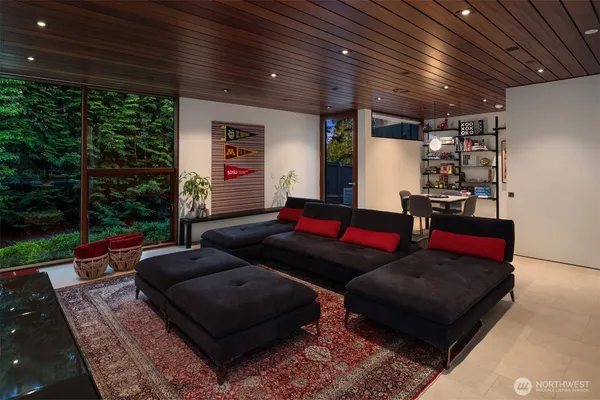 $7,500,000 | 4445 140th Avenue Northeast, Bellevue, WA 98005