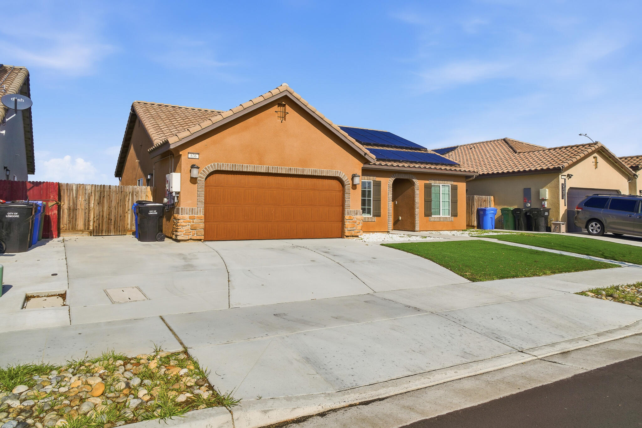 636 Castellina Street Lemoore, CA 93245 - Photo 2 of 31 636 Castellina St. Lemoore-11
