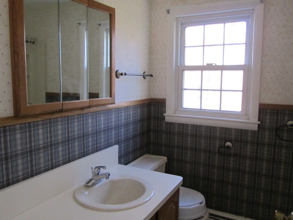 15 Midland Road Boylston, MA 01505 - Photo 11 of 19 Gallery Image 11