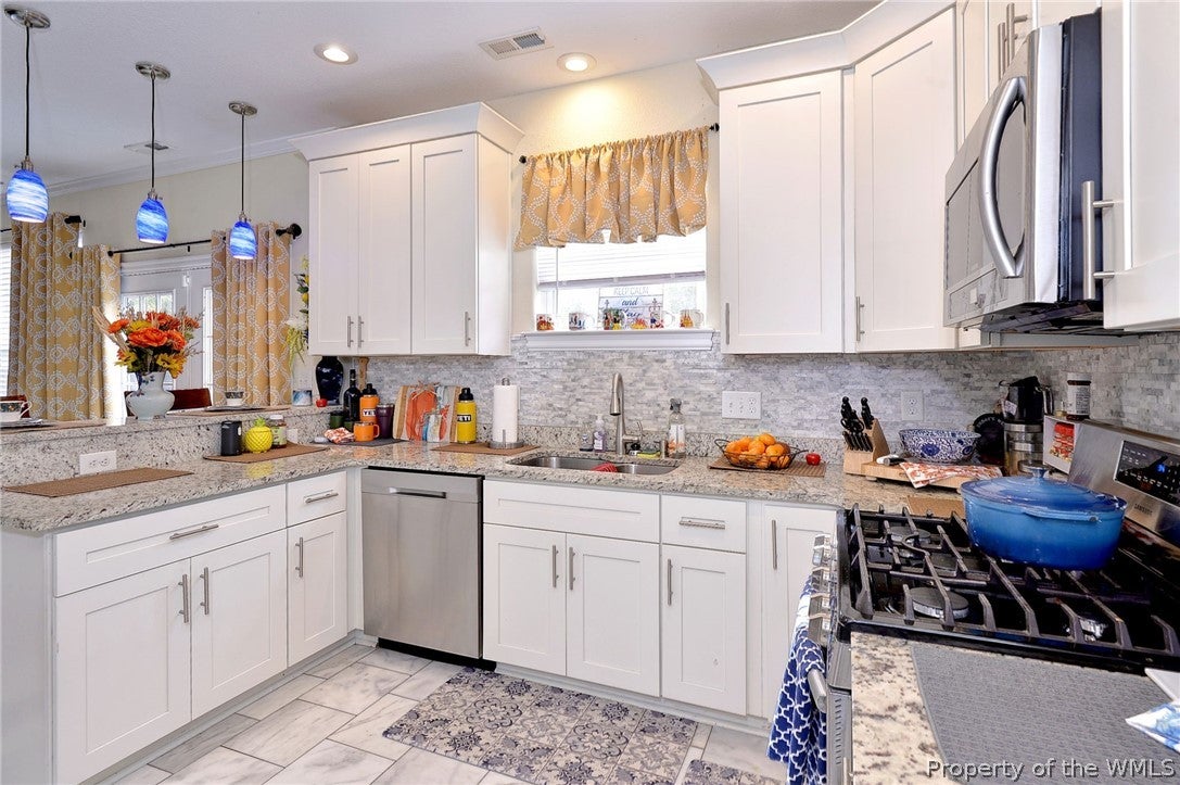710 Beach Road Hampton, VA 23664 - Photo 8 of 34 Gallery Image 8