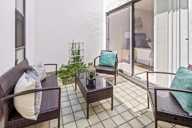 $899,000 | 2001 Alameda De Las Pulgas, Unit 174, San Mateo, CA 94403