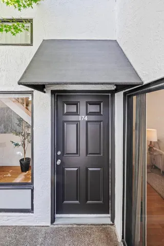 $899,000 | 2001 Alameda De Las Pulgas, Unit 174, San Mateo, CA 94403