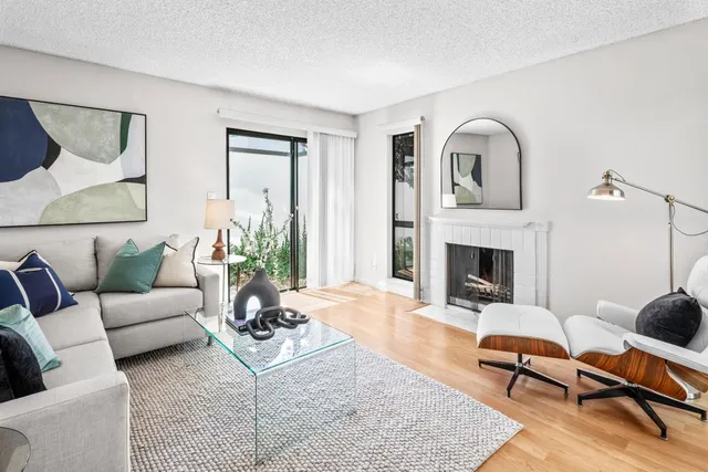 $899,000 | 2001 Alameda De Las Pulgas, Unit 174, San Mateo, CA 94403