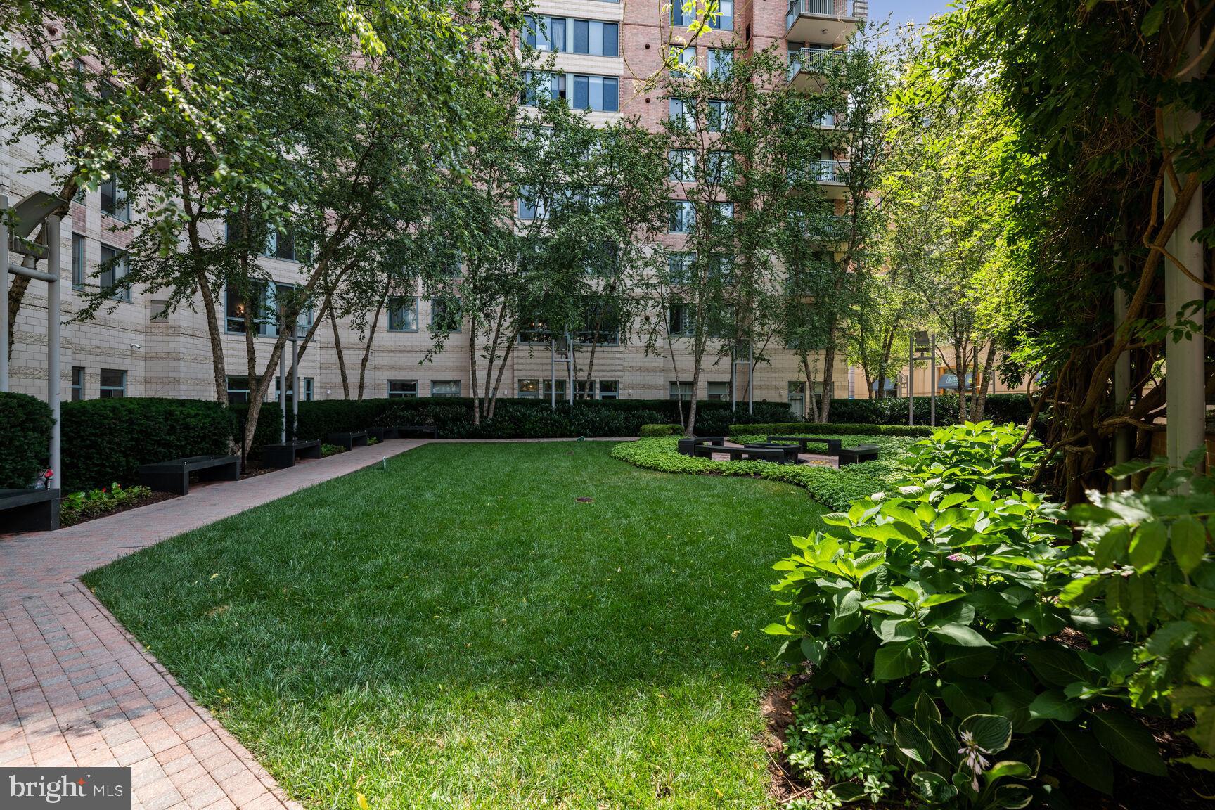 851 North Glebe Road, Unit 1607 Arlington, VA 22203 - Photo 21 of 23 Grassy space to lounge and walk pets!
