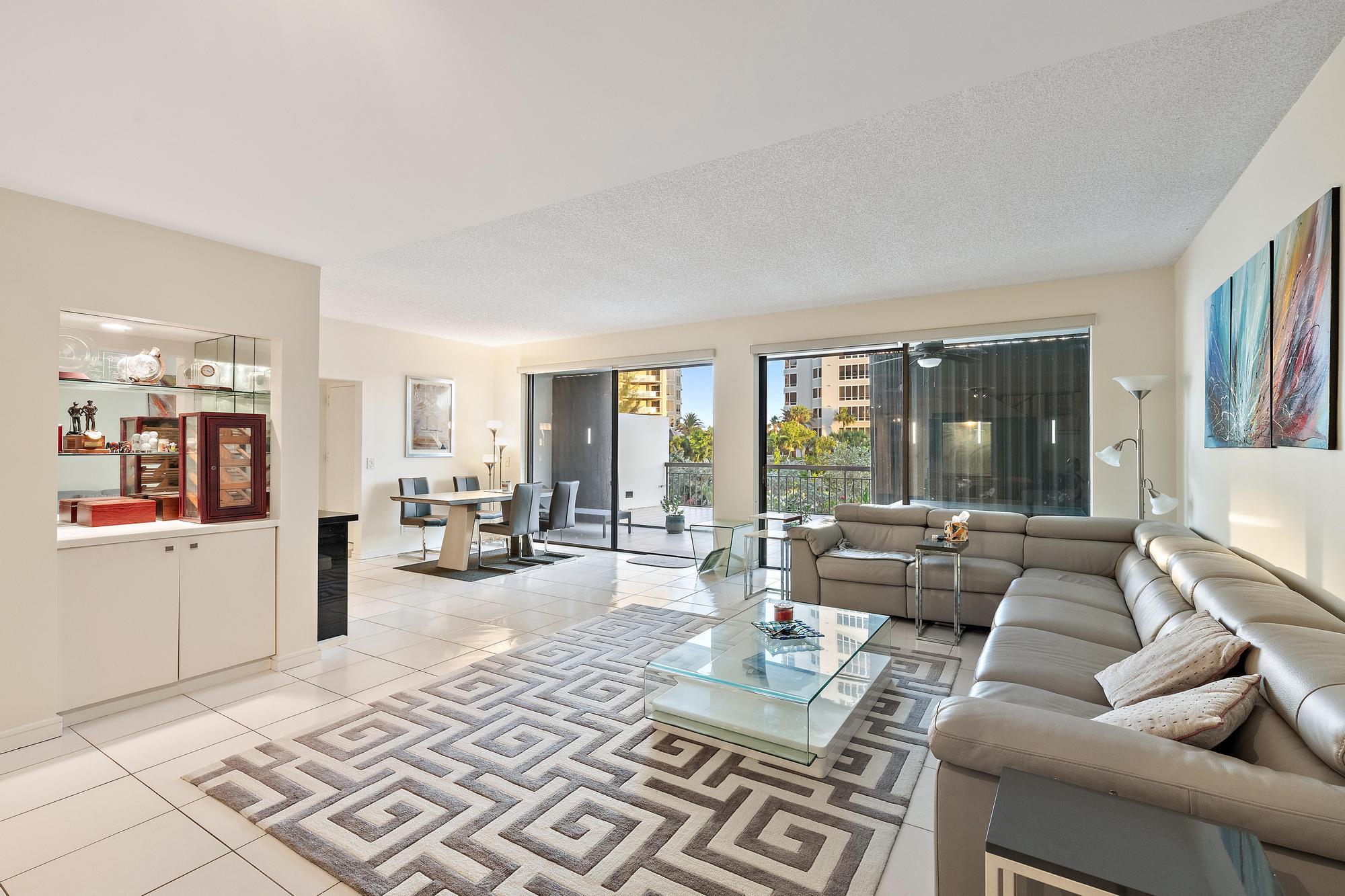 3970 North Ocean Drive, Unit 6 Singer Island, FL 33404 - Photo 6 of 55 Living